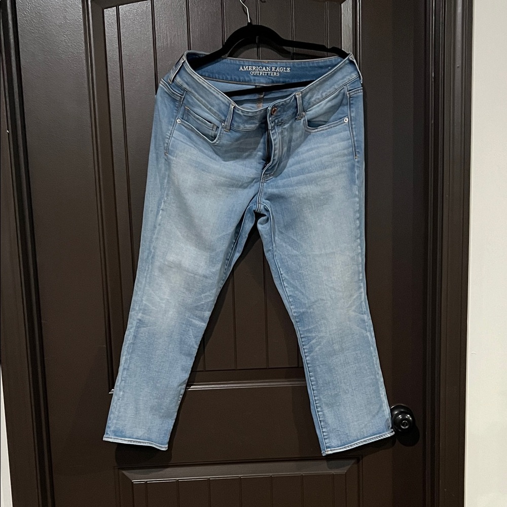 American Eagle Outfitters Light Blue Ankle Jeans